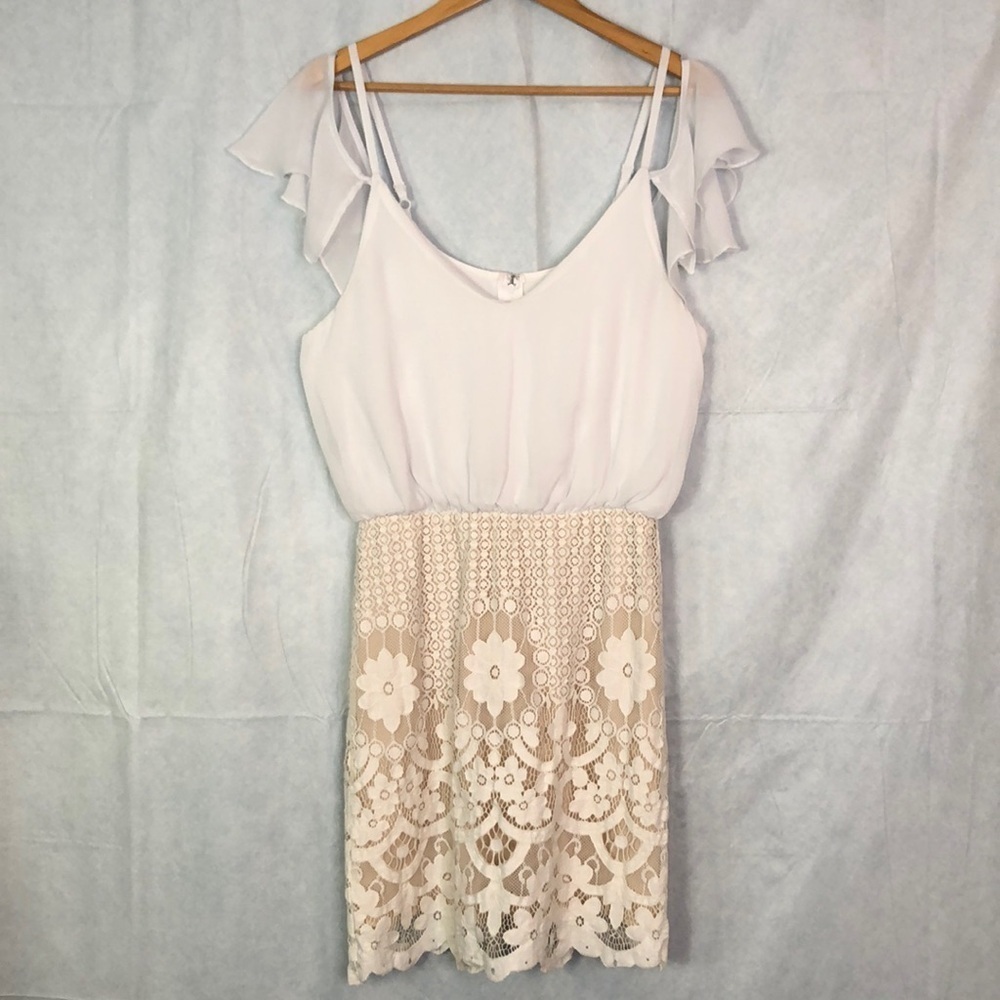 Francesca’s Lace Lined Cold Shoulder White/Cream Mini Dress Size M